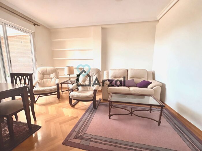Casas en venta y pisos alquiler - 2