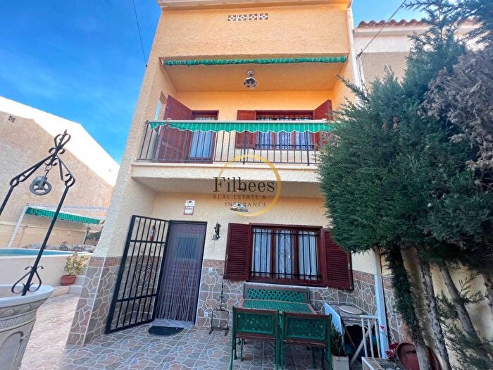 Casas en venta y pisos alquiler - 2
