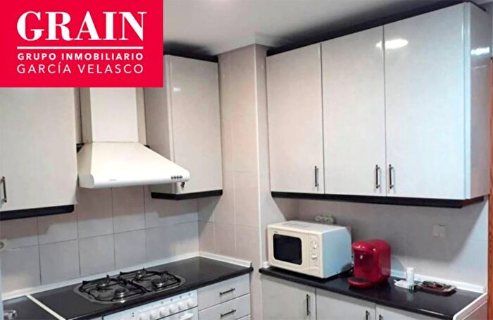 Casas en venta y pisos alquiler - 2