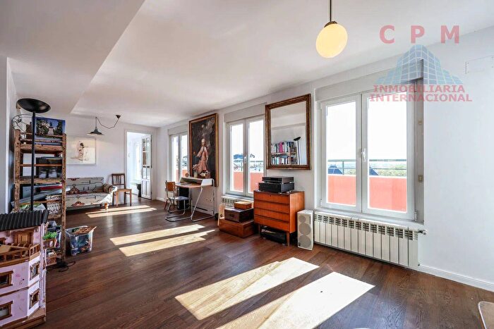 Casas en venta y pisos alquiler - 3