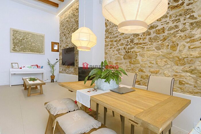 Casas en venta y pisos alquiler - 3