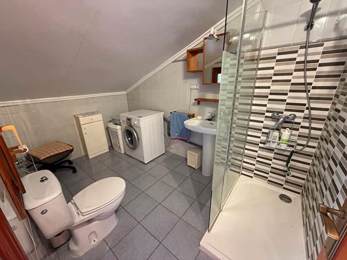 Casas en venta y pisos alquiler - 2
