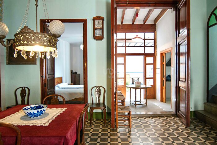 Casas en venta y pisos alquiler - 1