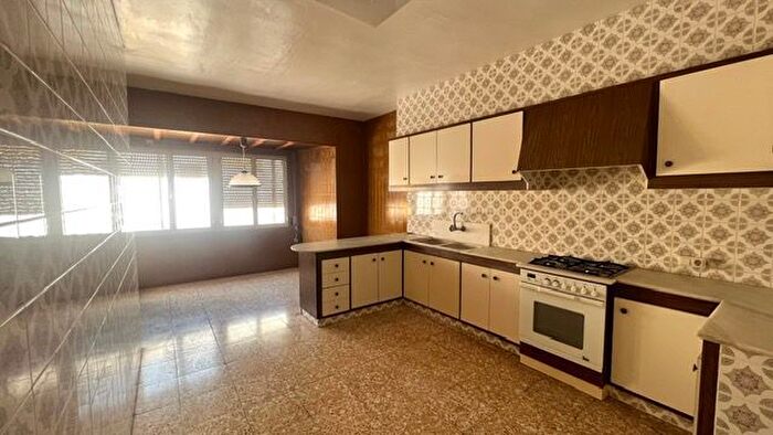Casas en venta y pisos alquiler - 1