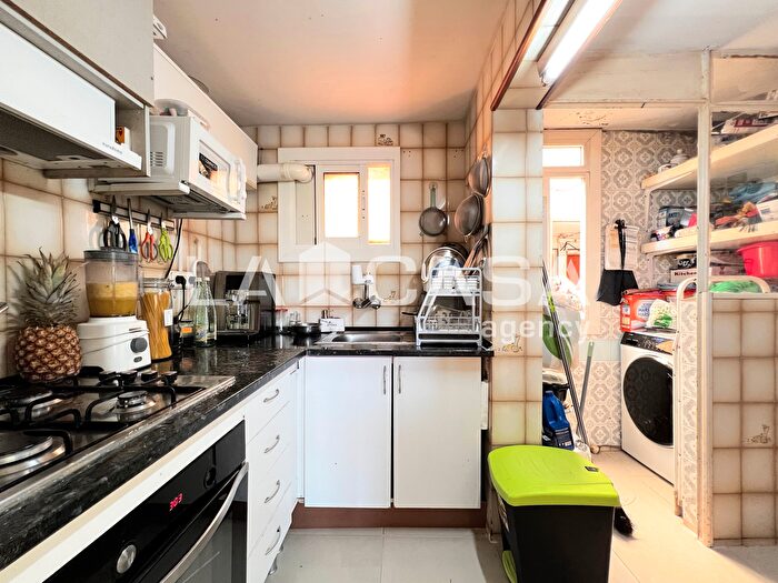 Casas en venta y pisos alquiler - 2