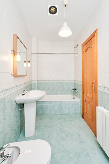 Casas en venta y pisos alquiler - 3