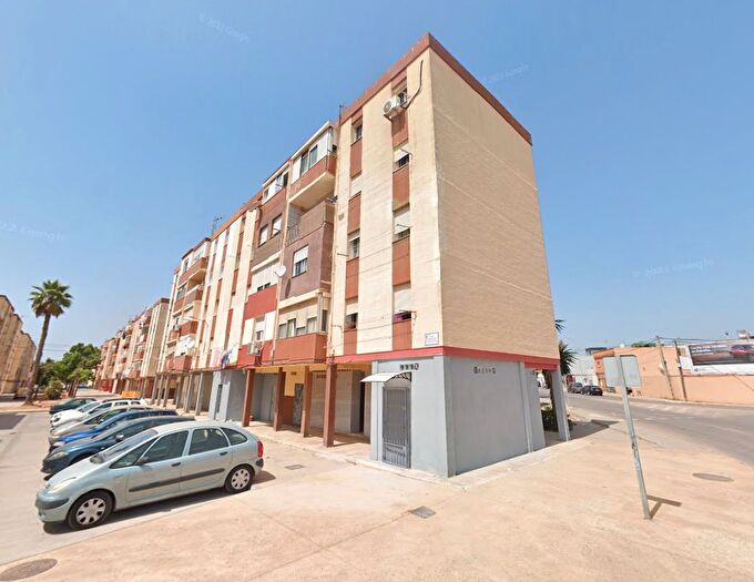 Piso en venta en Mondejar Junquillos, La Línea de la Concepción de 3 habitaciones