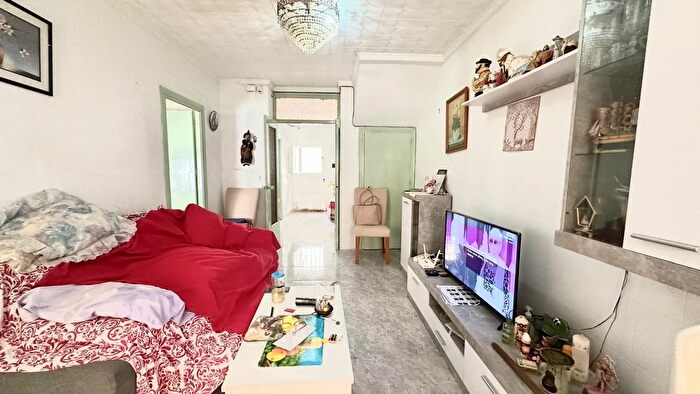 Casas en venta y pisos alquiler - 2