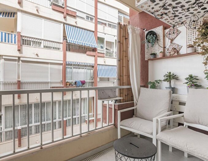 Casas en venta y pisos alquiler - 2