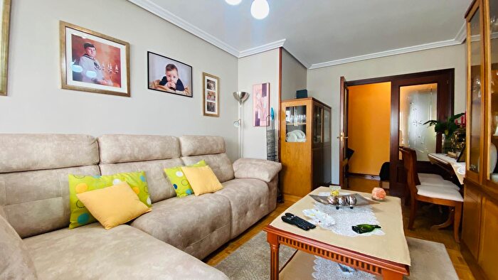 Piso en venta en Centro Casco Histórico, El Postigo de 4 habitaciones
