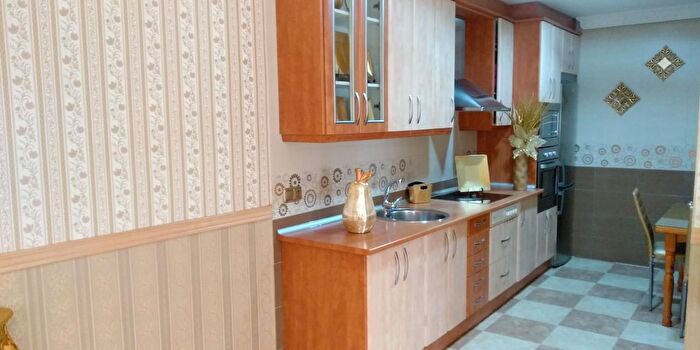 Casas en venta y pisos alquiler - 2