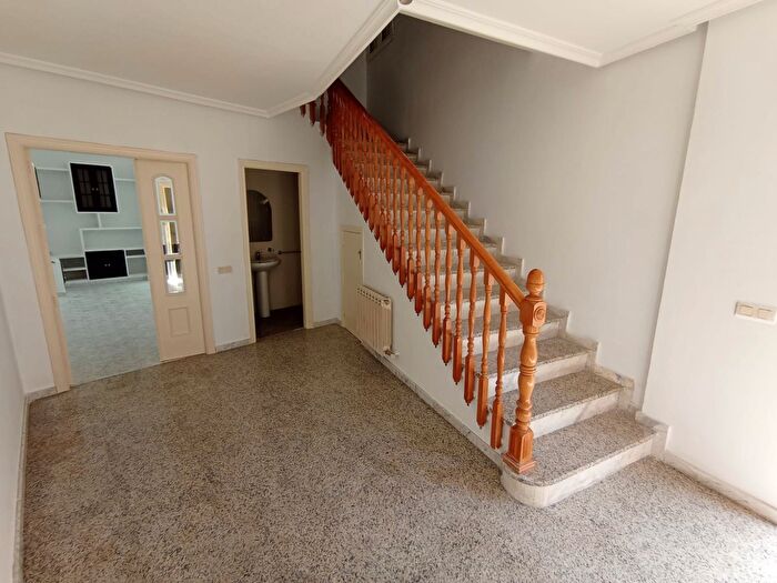 Casas en venta y pisos alquiler - 2