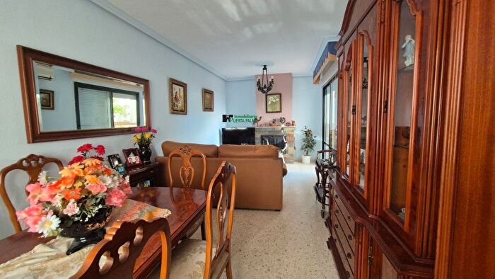 Casas en venta y pisos alquiler - 3