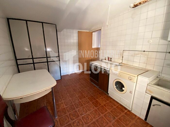 Casas en venta y pisos alquiler - 2