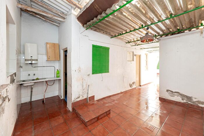 Casas en venta y pisos alquiler - 3