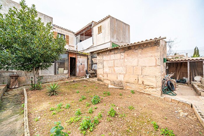 Casas en venta y pisos alquiler - 1