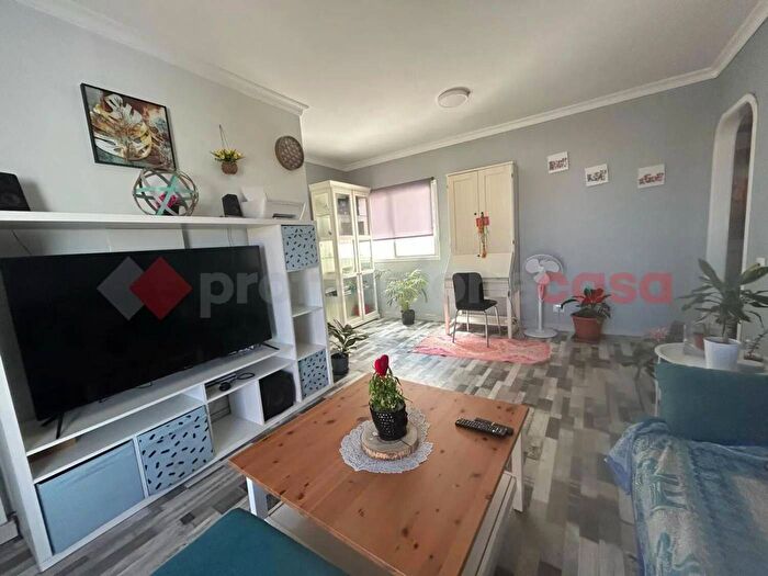 Casas en venta y pisos alquiler - 2