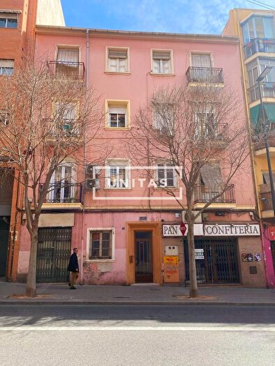 Casas en venta y pisos alquiler - 1