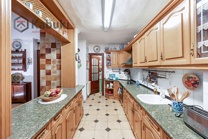 Casas en venta y pisos alquiler - 2