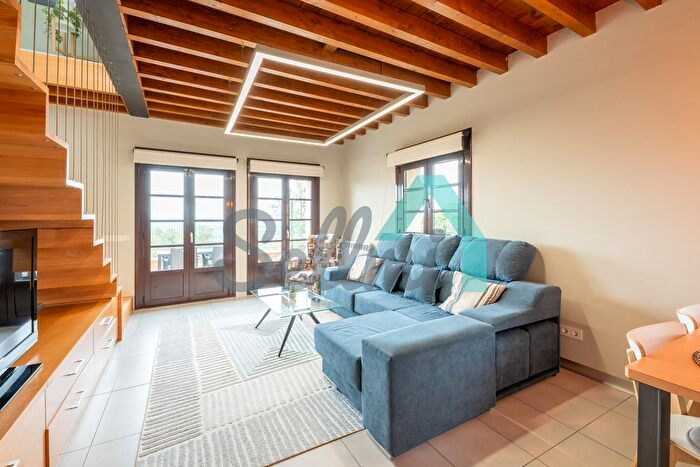 Casas en venta y pisos alquiler - 1
