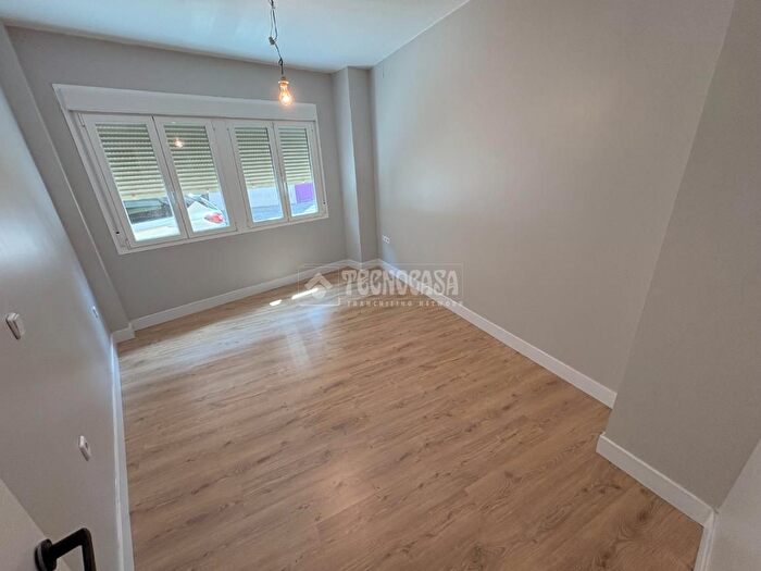 Casas en venta y pisos alquiler - 2