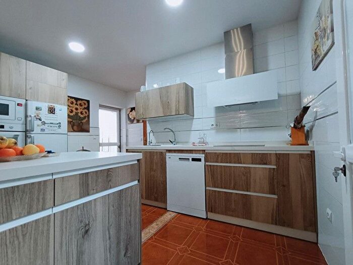 Casa en venta en Santa Fe, Granada de 5 habitaciones