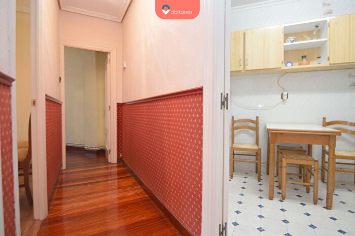 Casas en venta y pisos alquiler - 2