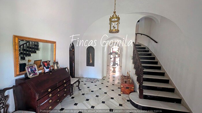 Casas en venta y pisos alquiler - 3
