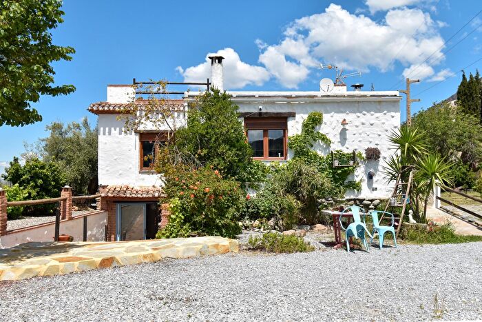 Casa en venta en Nigüelas, Granada de 5 habitaciones