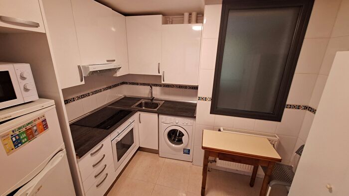 Casas en venta y pisos alquiler - 2
