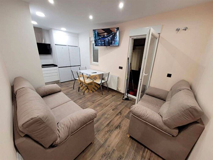 Piso en alquiler en Castilla y León, Salamanca de 3 habitaciones