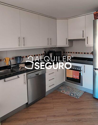 Casas en venta y pisos alquiler - 2