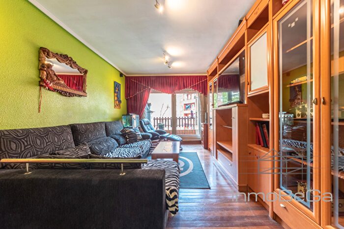 Casas en venta y pisos alquiler - 2