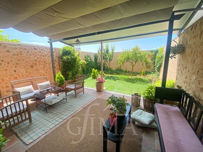 Casas en venta y pisos alquiler - 1