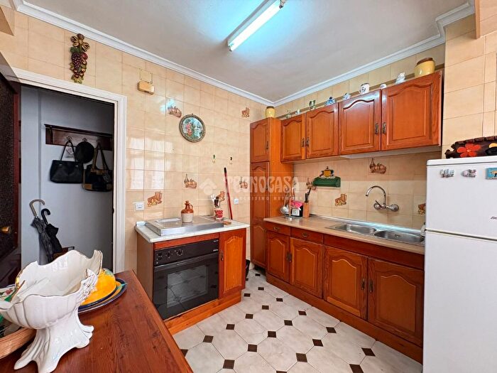 Casas en venta y pisos alquiler - 3