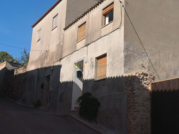 Casa en venta en Montesa, Valencia de 4 habitaciones