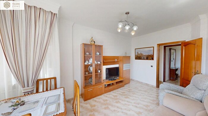 Casas en venta y pisos alquiler - 2