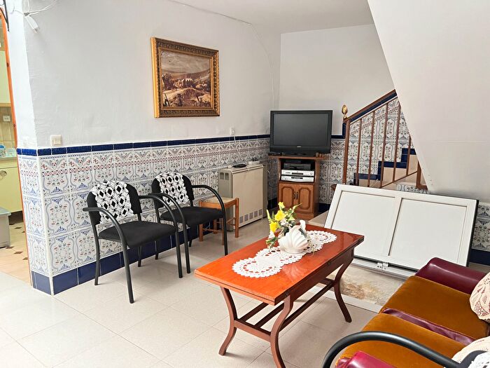 Casas en venta y pisos alquiler - 2