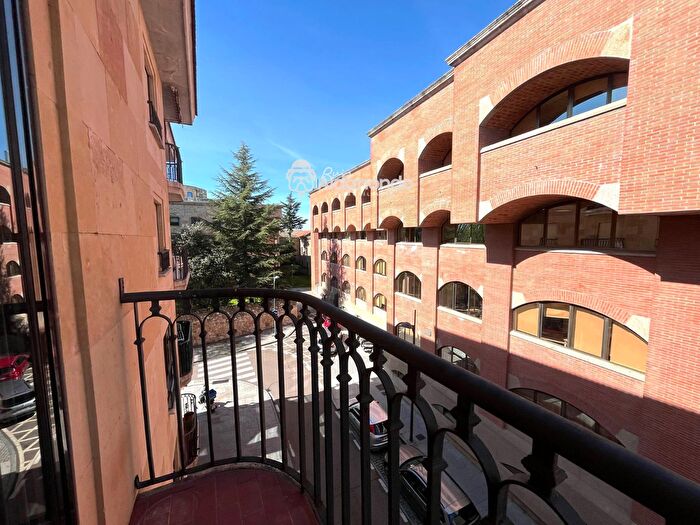 Casas en venta y pisos alquiler - 2