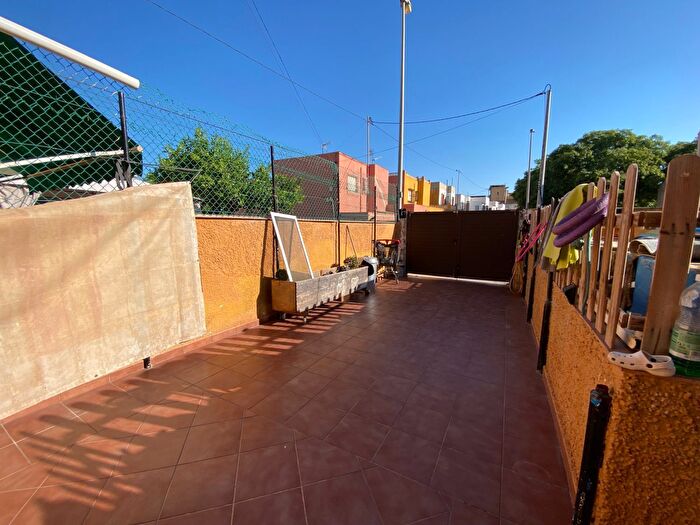 Casas en venta y pisos alquiler - 3