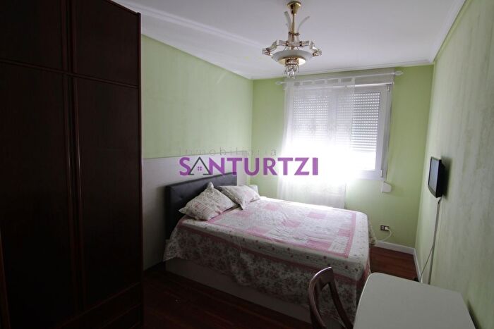 Casas en venta y pisos alquiler - 2