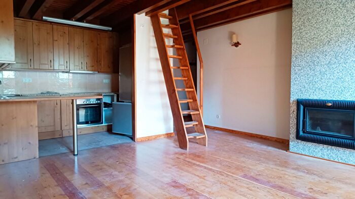 Casas en venta y pisos alquiler - 2