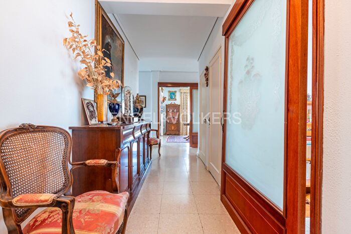 Piso en venta en Nervión, Barrio del Nervión de 4 habitaciones