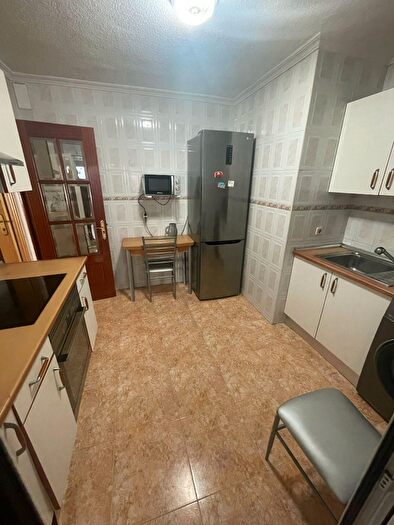 Casas en venta y pisos alquiler - 2