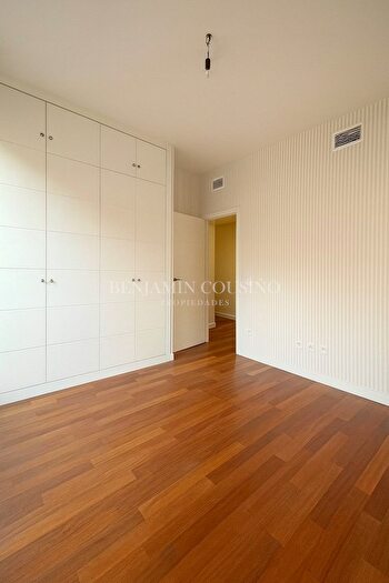 Piso en alquiler en Chamberí, Almagro de 3 habitaciones