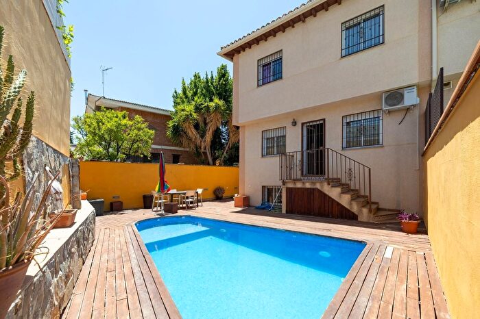 Casas en venta y pisos alquiler - 1