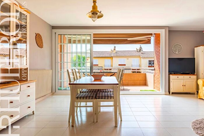 Casas en venta y pisos alquiler - 1