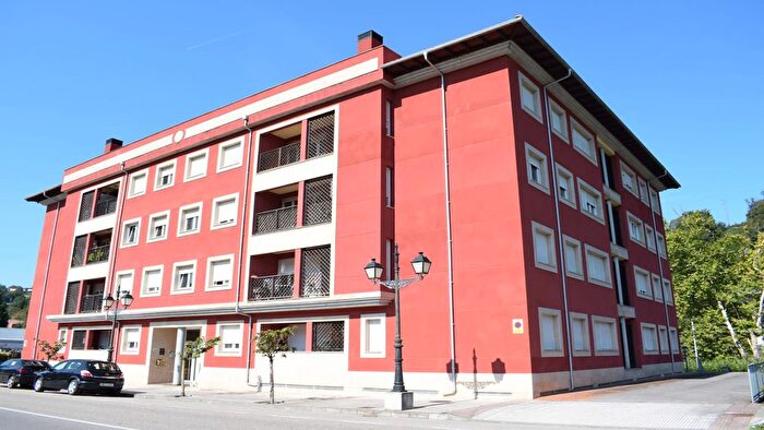 Piso en venta en Piloña, Asturias de 3 habitaciones