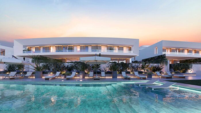 Casa en venta en Selwo, Sotoserena de 4 habitaciones