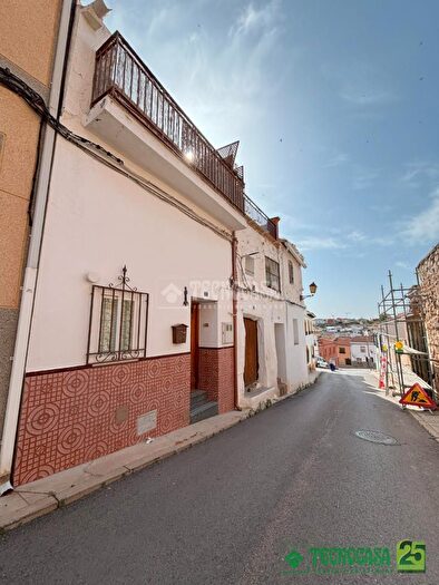 Casas en venta y pisos alquiler - 1